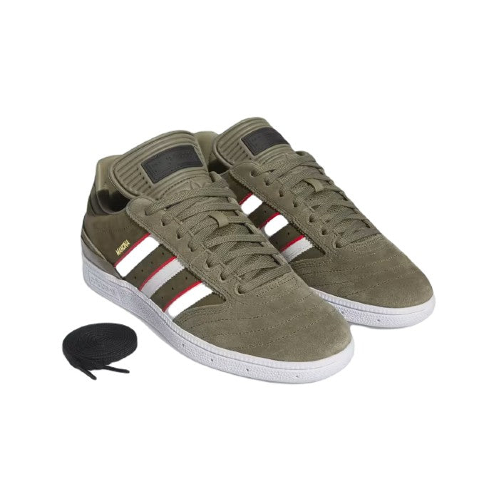 ADIDAS BUSENITZ X DAN MANCINA SCHOENEN - OLIVE STRATA/RED/CLOUD WHITE