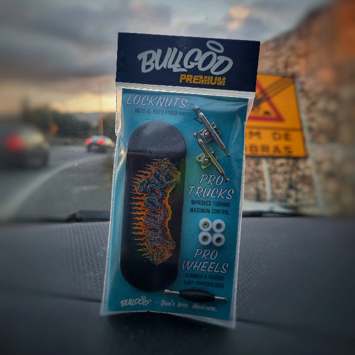 BULLGOD PREMIUM FINGERBOARD FLAMING HANDS