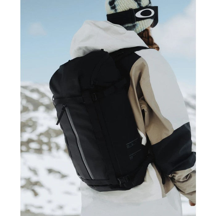 DB BACKCOUNTRY WINTERSPORT RUGZAK 20L BLACK OUT