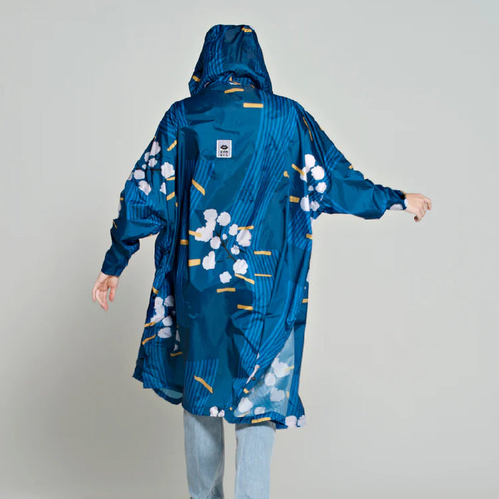 RAINKISS JAPANESE BLOSSOM REGENPONCHO - BLUE The Old Man Boardsports RAINKISS