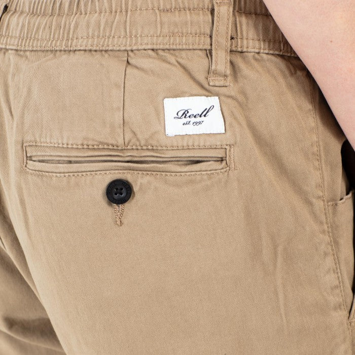 REELL REFLEX EASY ST CHINO LANGE BROEK - DARK SAND