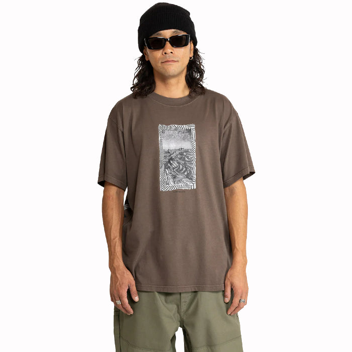 VOLCOM TT B IGUCHI VALLEY SHORT SLEEVE T-SHIRT DARK EARTH