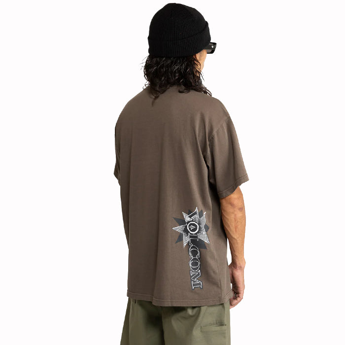 VOLCOM TT B IGUCHI VALLEY SHORT SLEEVE T-SHIRT DARK EARTH