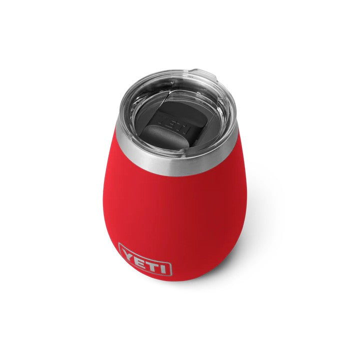 YETI RAMBLER® 10 OZ (296 ML) WIJNBEKER MET MAGSLIDER™-DEKSEL - RESCUE RED