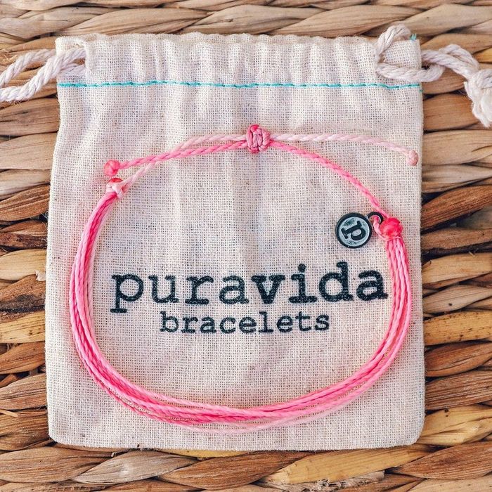 PURA VIDA CHARITY BOARDING 4 BREAST CANCER ARMBAND