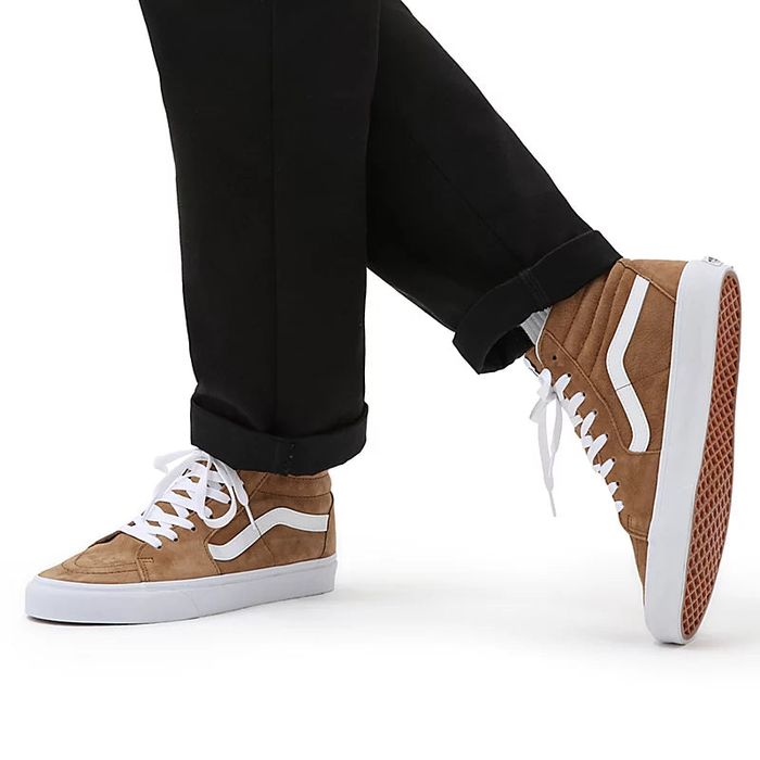 VANS SK8-HI (PIG SUEDE) SCHUHE – TABAKBRAUN