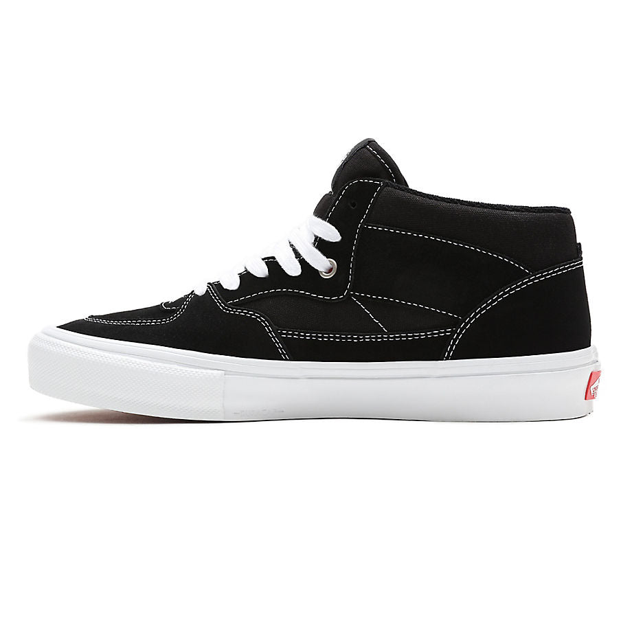 VANS HALF CAB SKATE SCHOENEN - BLACK/WHITE