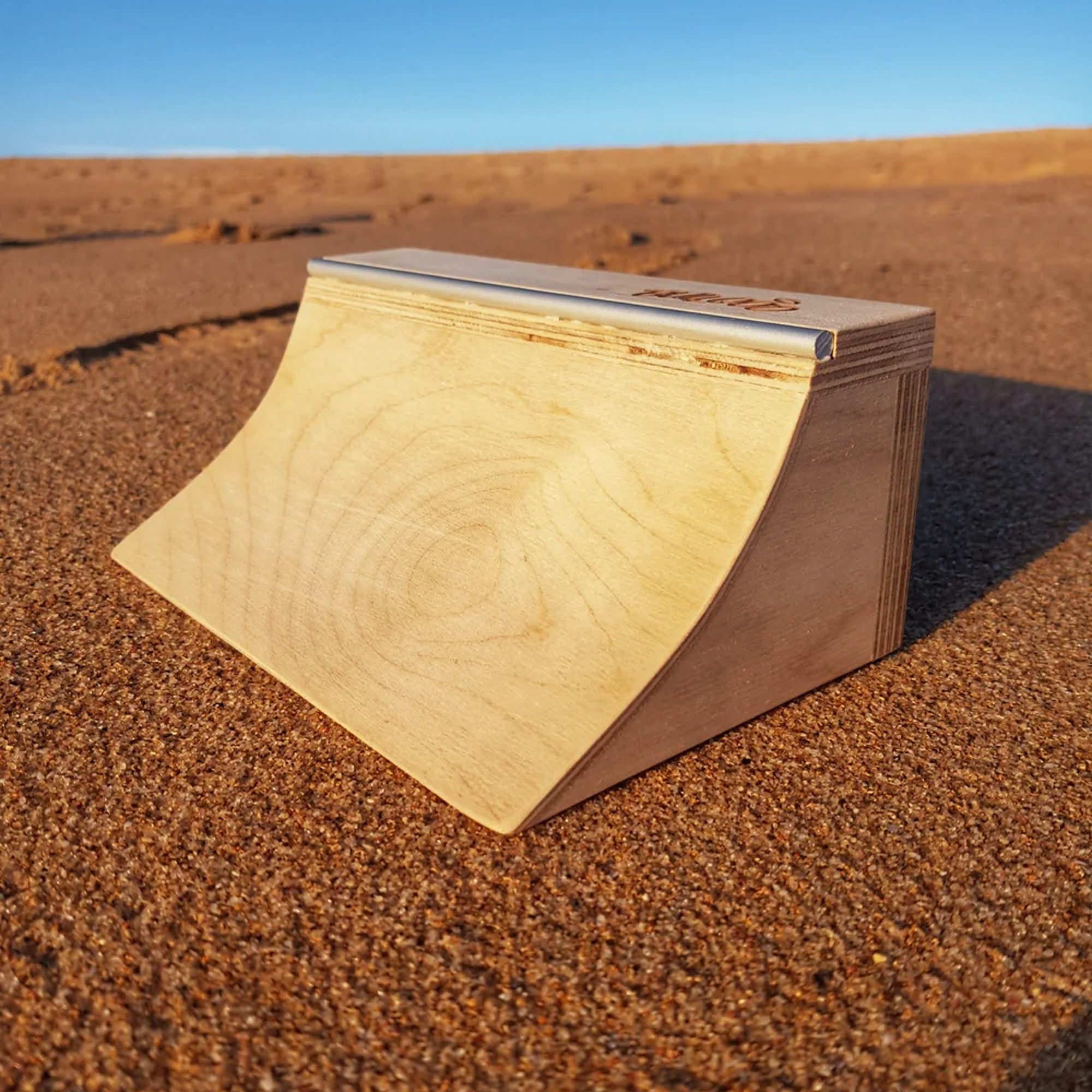 BULLGOD WOODEN DISASTER QUARTER PIPE