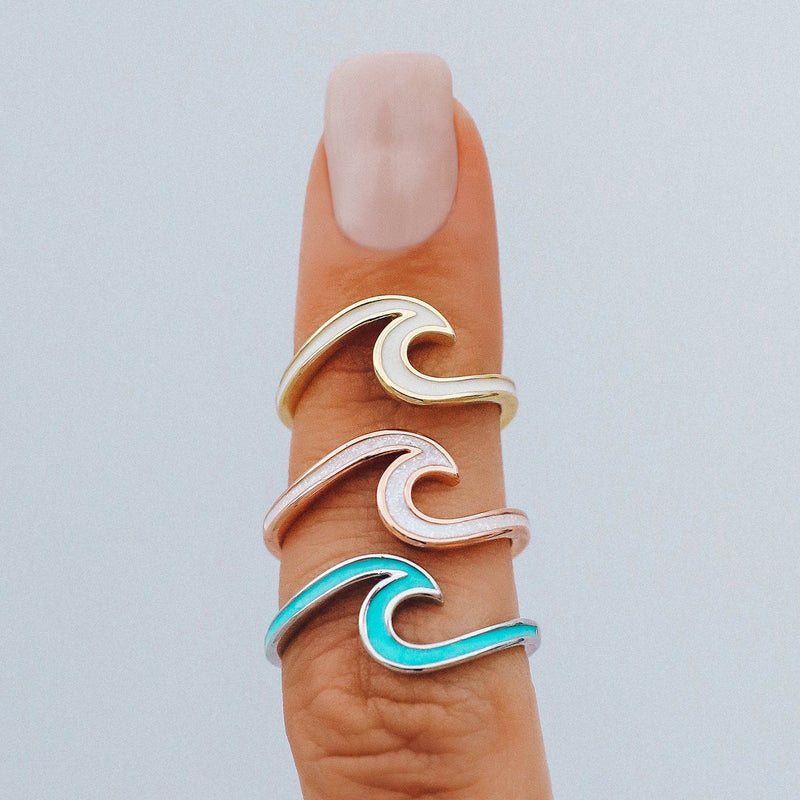 PURA VIDA ENAMELED WAVE RING - GOLD